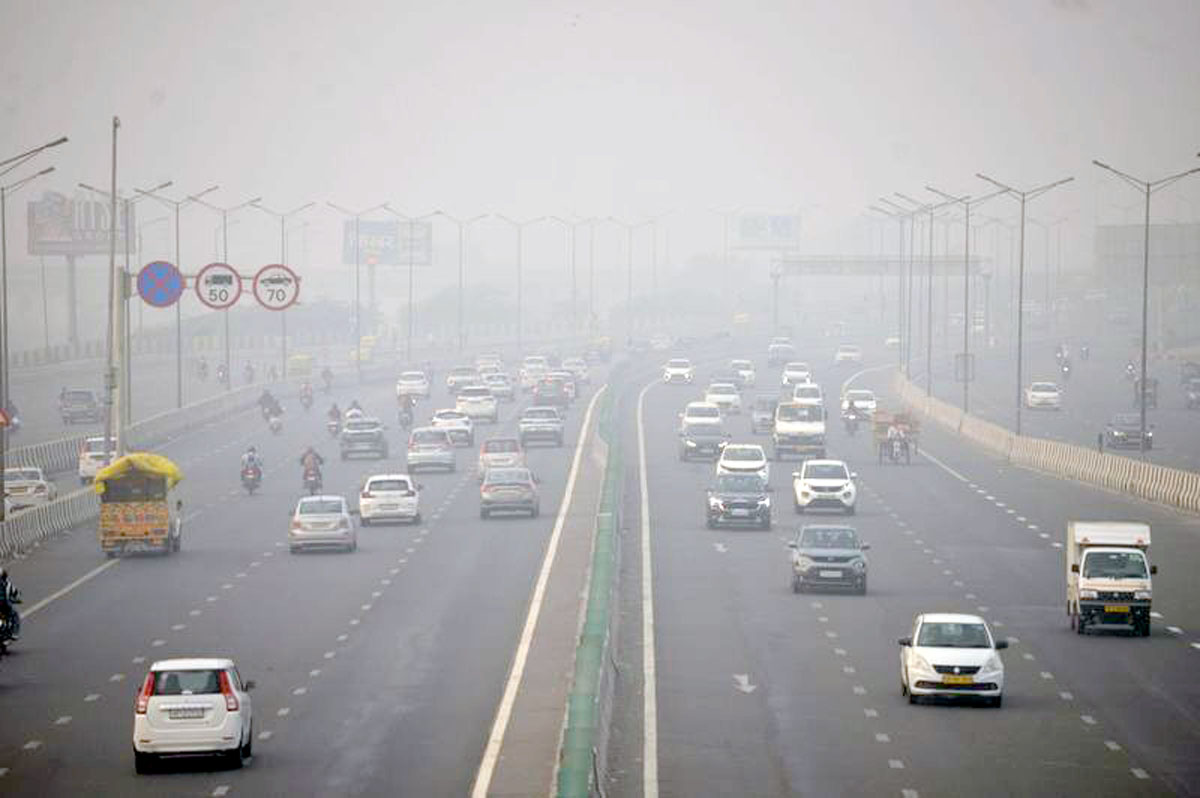 Supreme Court directs to prepare a plan to deal with air pollution.